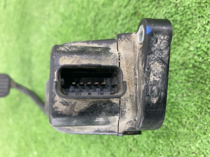 Педаль газа, 3500 рублей, Пешки