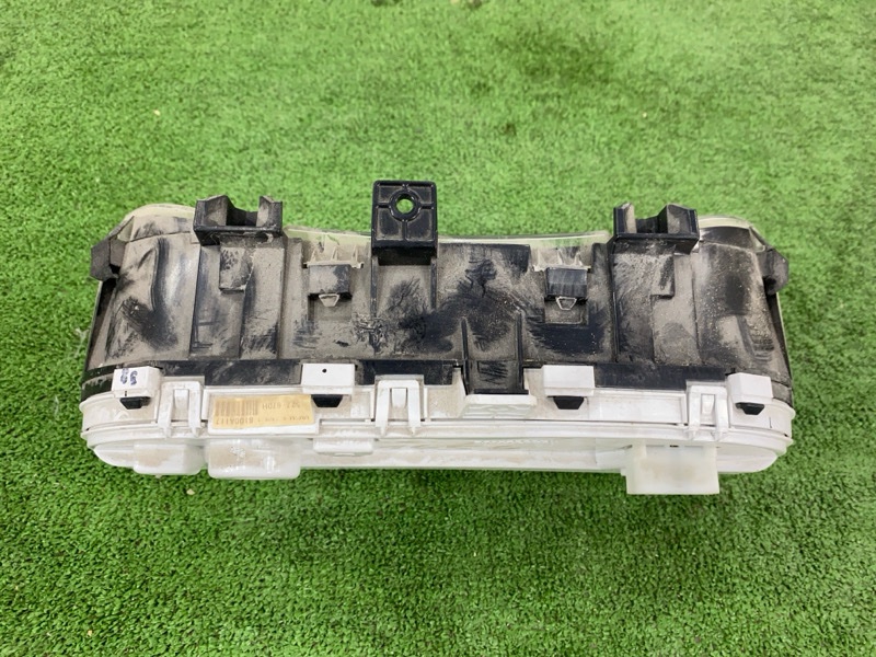 Панель приборов, 2000 рублей, Пешки