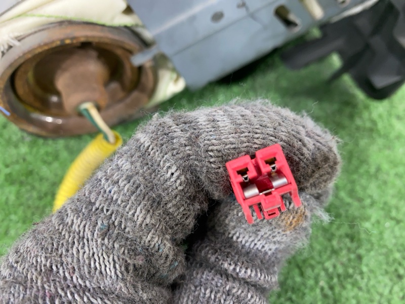 Подушка безопасности, 4000 рублей, Пешки