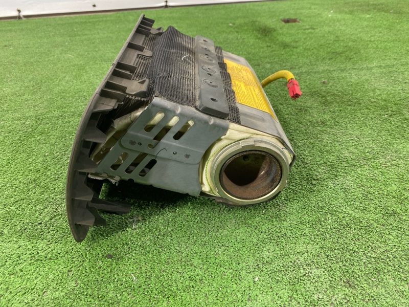 Подушка безопасности, 4000 рублей, Пешки