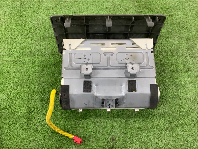 Подушка безопасности, 4000 рублей, Пешки