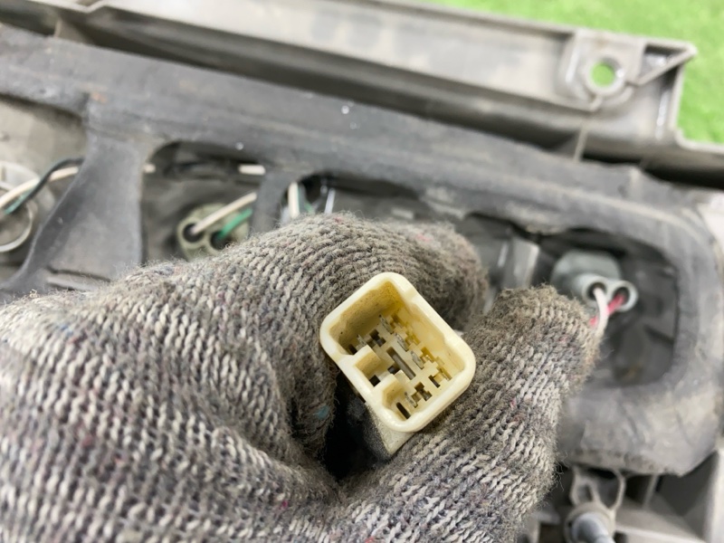 Стоп-сигнал, 3000 рублей, Пешки