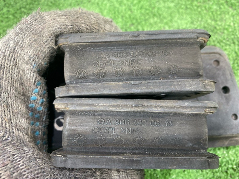 Опора рессоры, 2000 рублей, Пешки