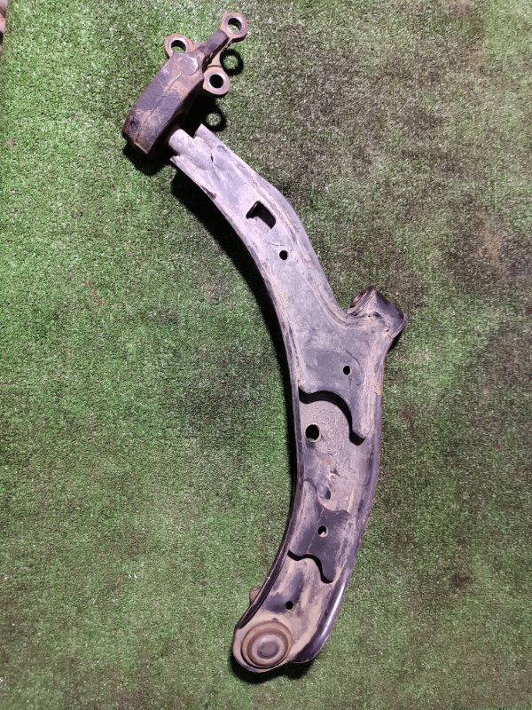 Рычаг нижний, 2500 рублей, Пешки