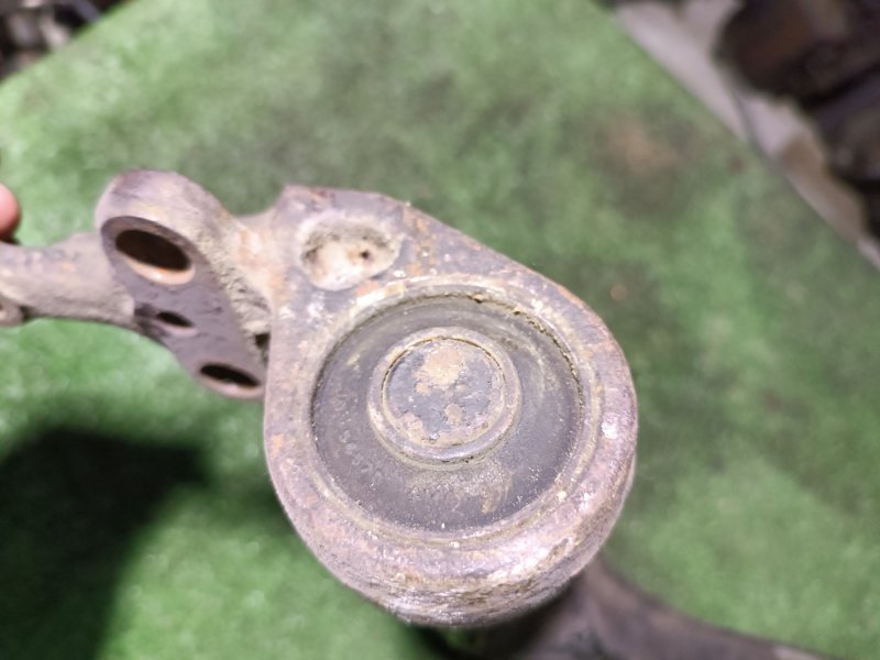 Рычаг нижний, 2500 рублей, Пешки