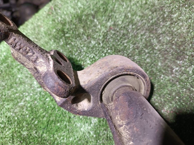 Рычаг нижний, 2500 рублей, Пешки