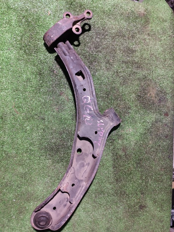 Рычаг нижний, 2500 рублей, Пешки