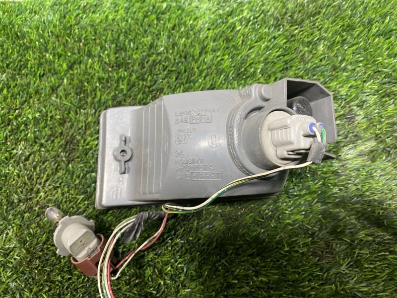 Поворотник, 2000 рублей, Пешки