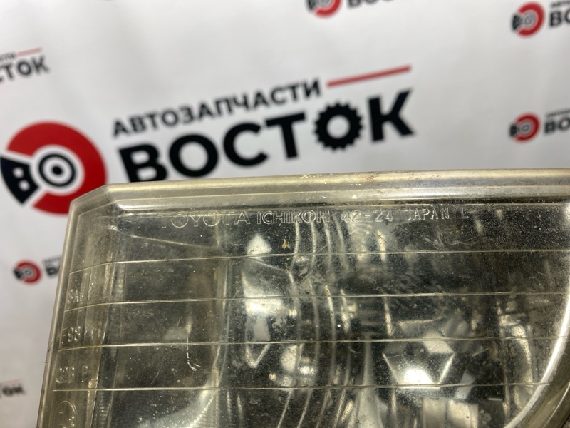 Поворотник, 2000 рублей, Пешки