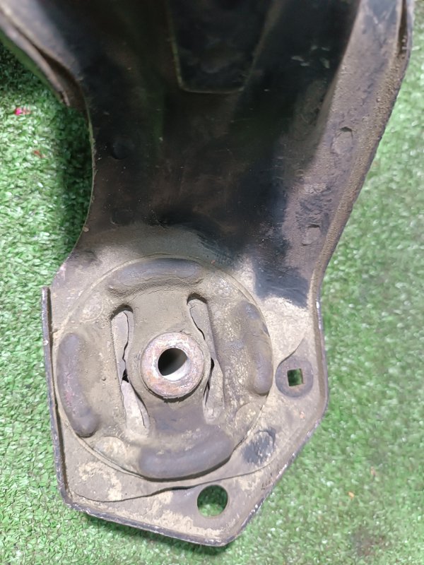 Кронштейн редуктора, 2000 рублей, Пешки