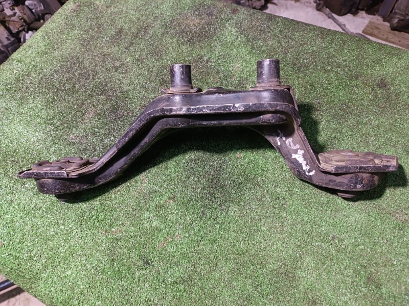 Кронштейн редуктора, 2000 рублей, Пешки