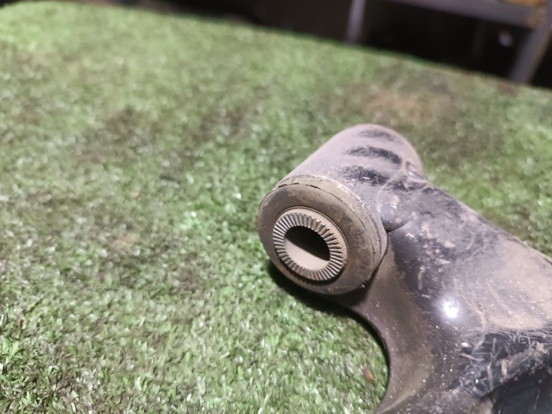 Рычаг нижний, 2500 рублей, Пешки