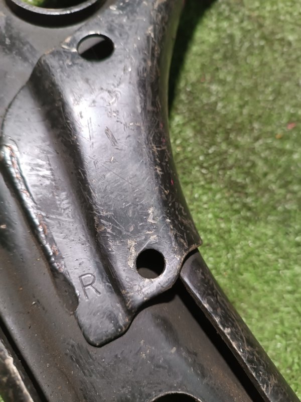 Рычаг нижний, 2500 рублей, Пешки