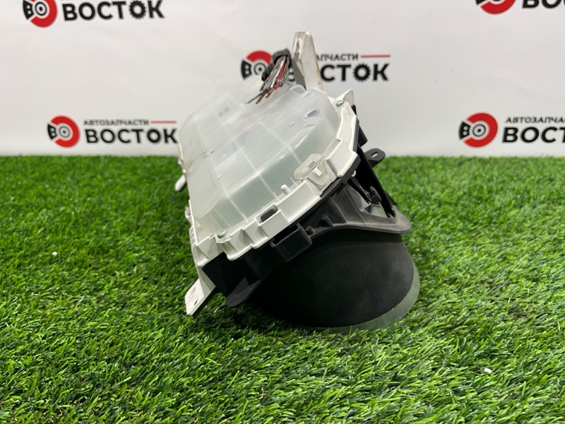 Панель приборов, 2000 рублей, Пешки