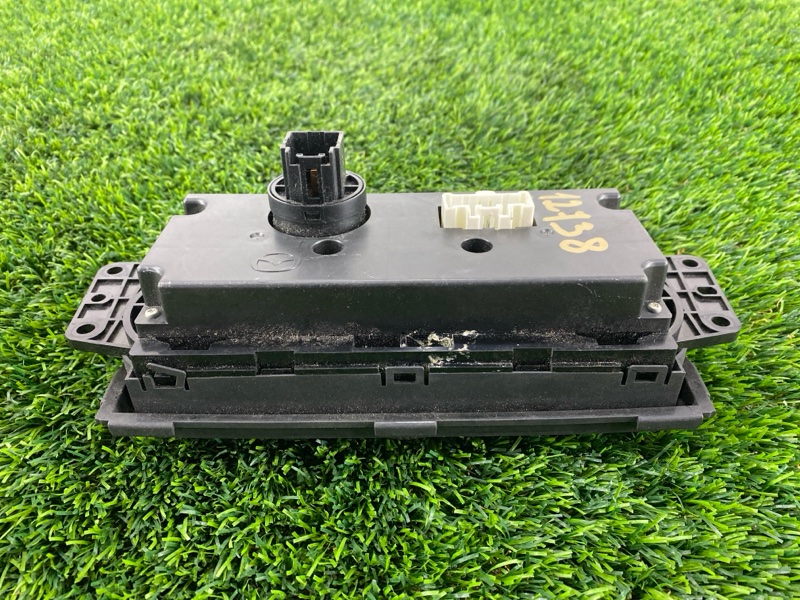 Блок управления климат-контролем, 2000 рублей, Пешки