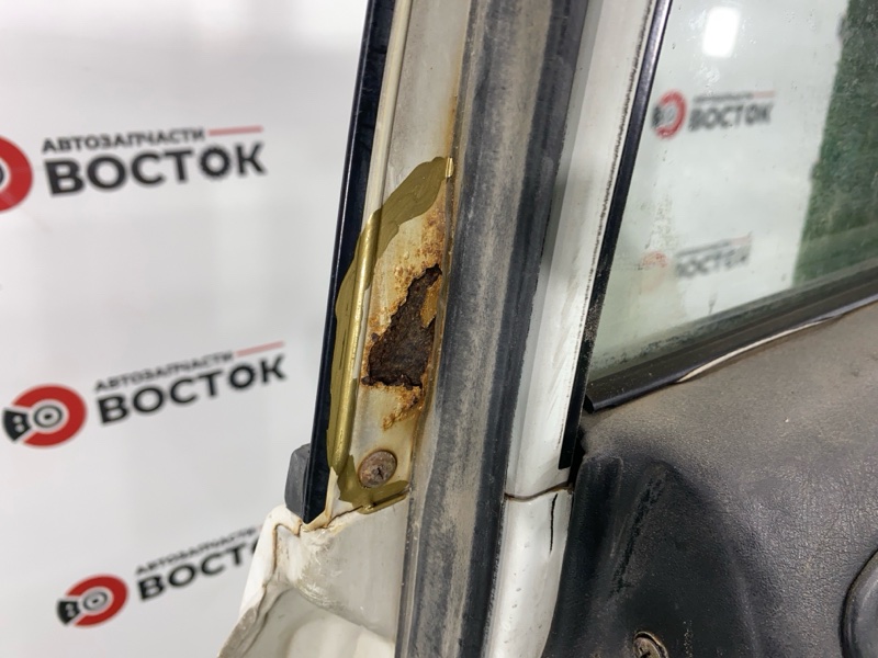 Дверь, 5000 рублей, Пешки