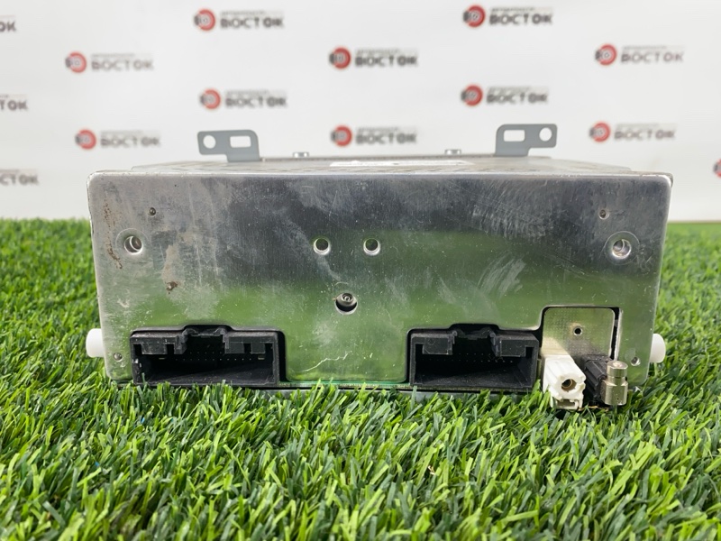 Магнитола, 2000 рублей, Пешки