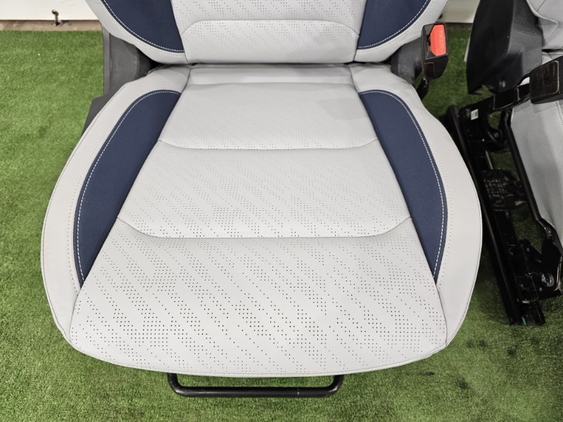 Сиденья комплект, 30000 рублей, Пешки