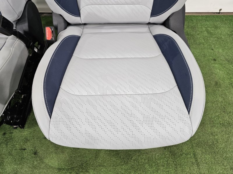 Сиденья комплект, 30000 рублей, Пешки