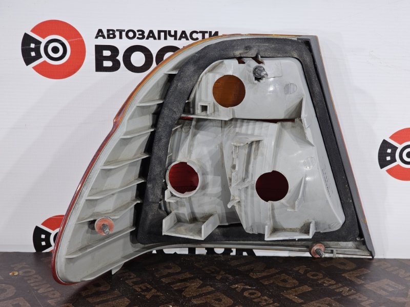 Стоп-сигнал, 2500 рублей, Пешки