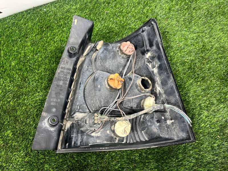 Стоп-сигнал, 9500 рублей, Пешки