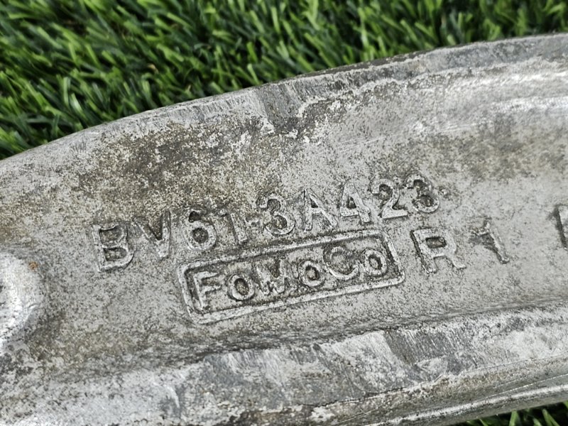 Рычаг нижний, 3000 рублей, Пешки