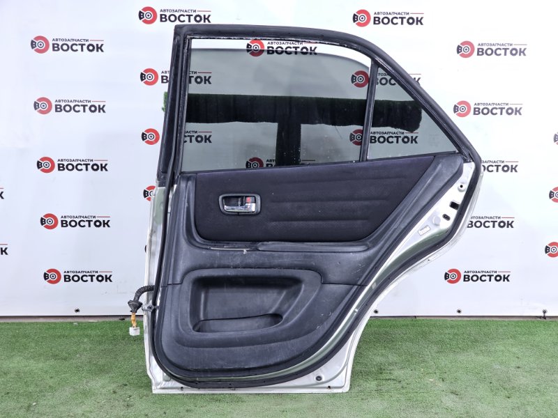 Дверь, 6000 рублей, Пешки