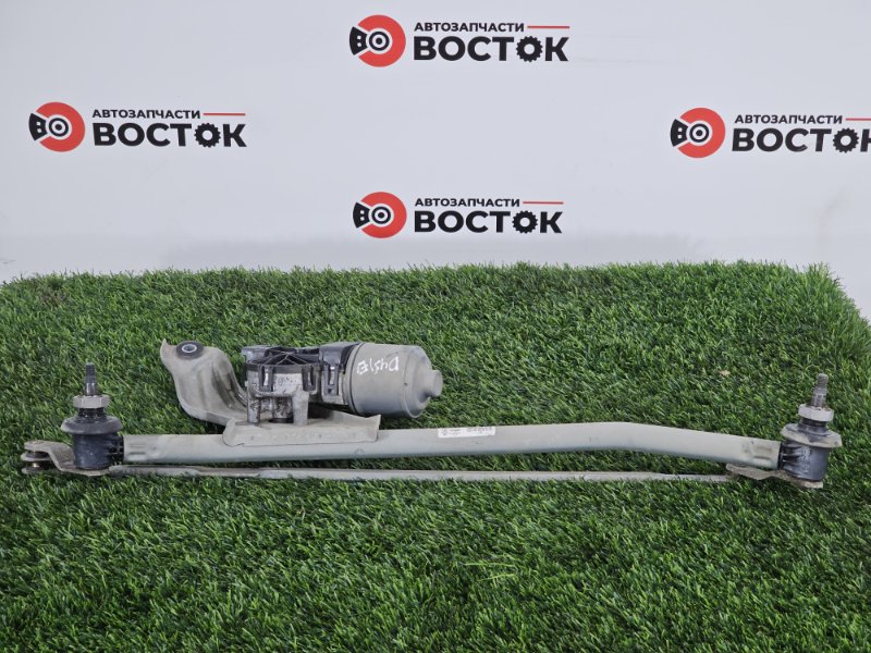 Трапеция дворников, 2000 рублей, Пешки