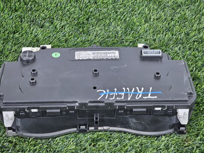 Панель приборов, 10000 рублей, Пешки