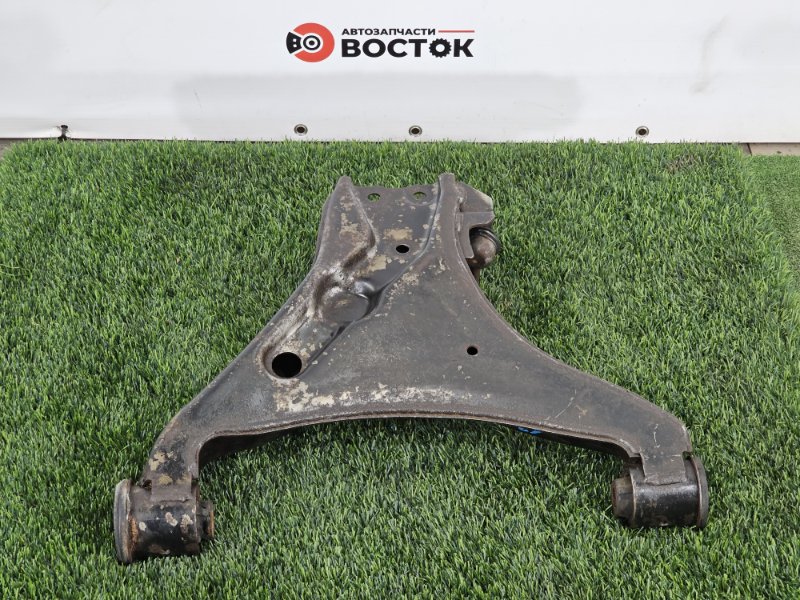 Рычаг нижний, 3500 рублей, Пешки