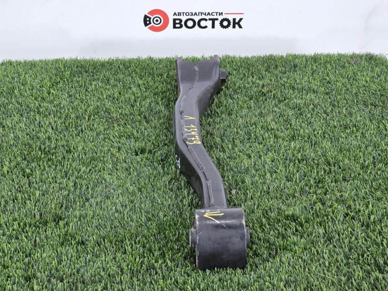 Рычаг нижний, 1500 рублей, Пешки