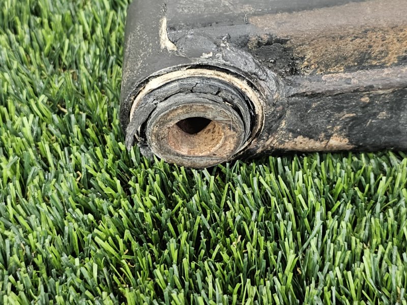 Рычаг нижний, 1000 рублей, Пешки