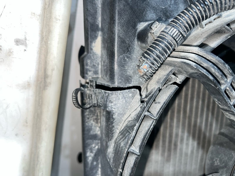 Радиатор охлаждения двигателя, 8000 рублей, Пешки