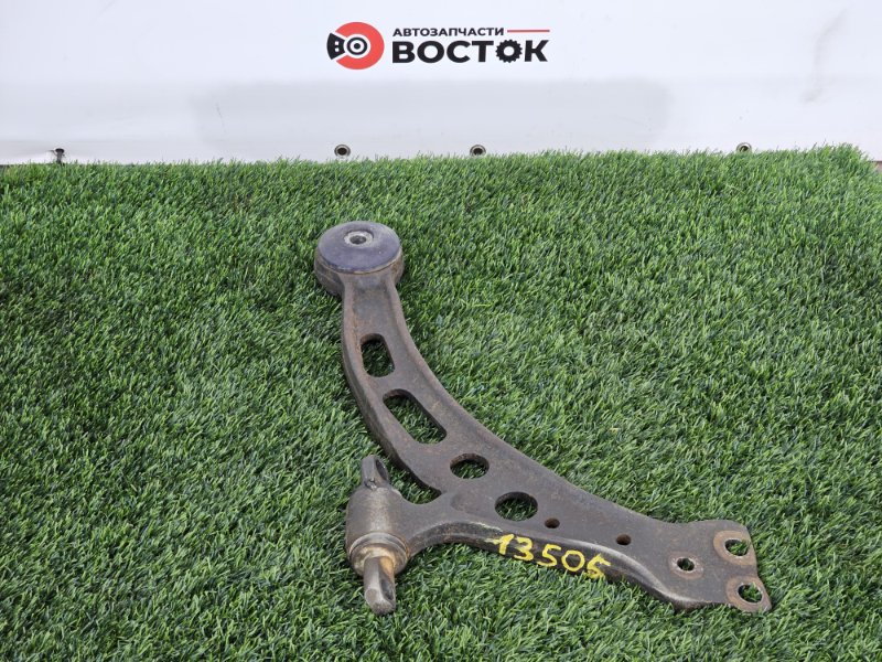 Рычаг нижний, 2500 рублей, Пешки