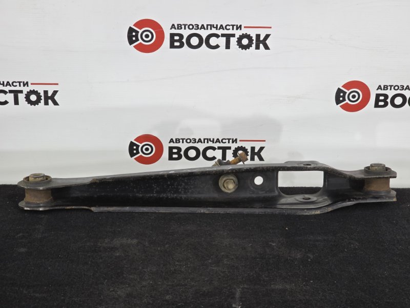 Рычаг нижний, 3000 рублей, Пешки