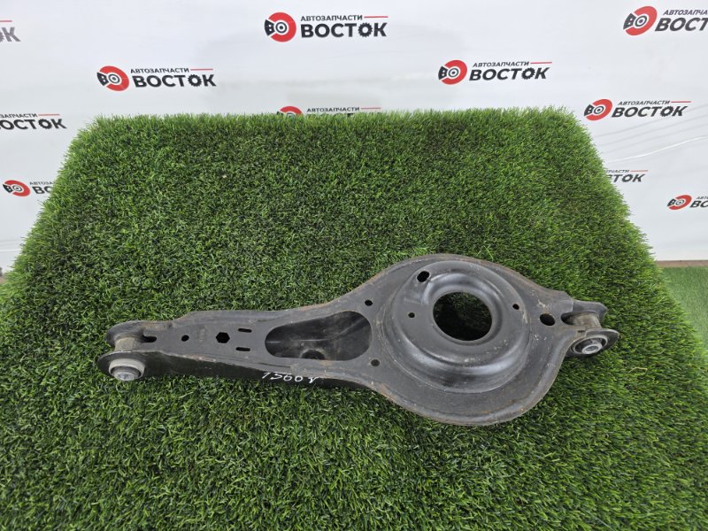 Рычаг нижний, 2000 рублей, Пешки