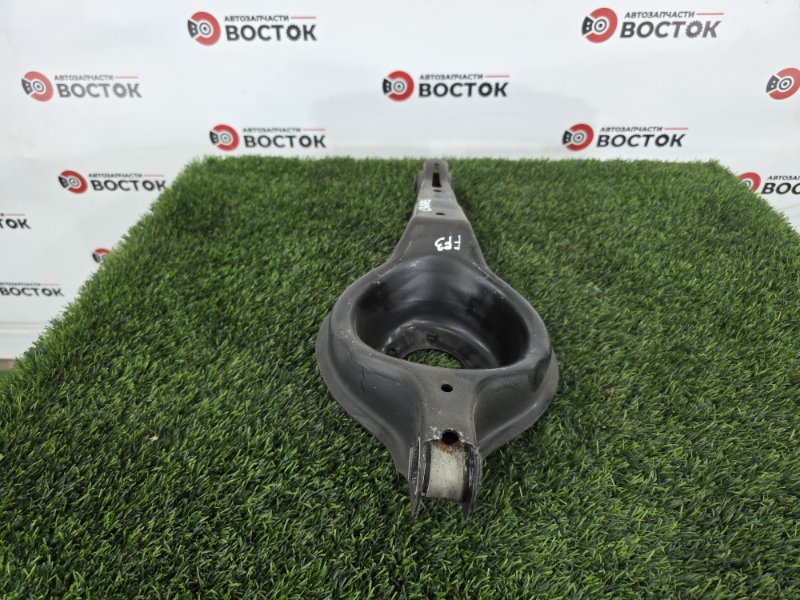 Рычаг нижний, 2000 рублей, Пешки