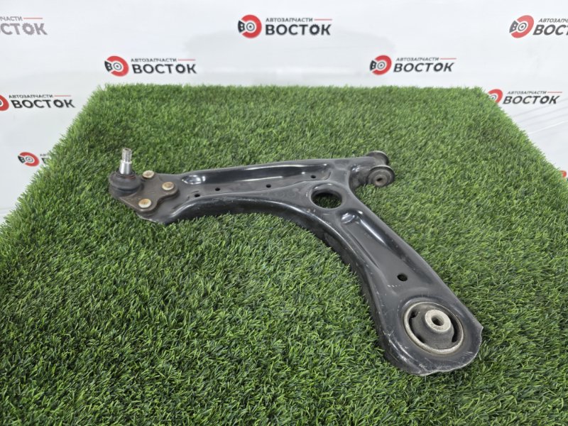 Рычаг нижний, 2000 рублей, Пешки