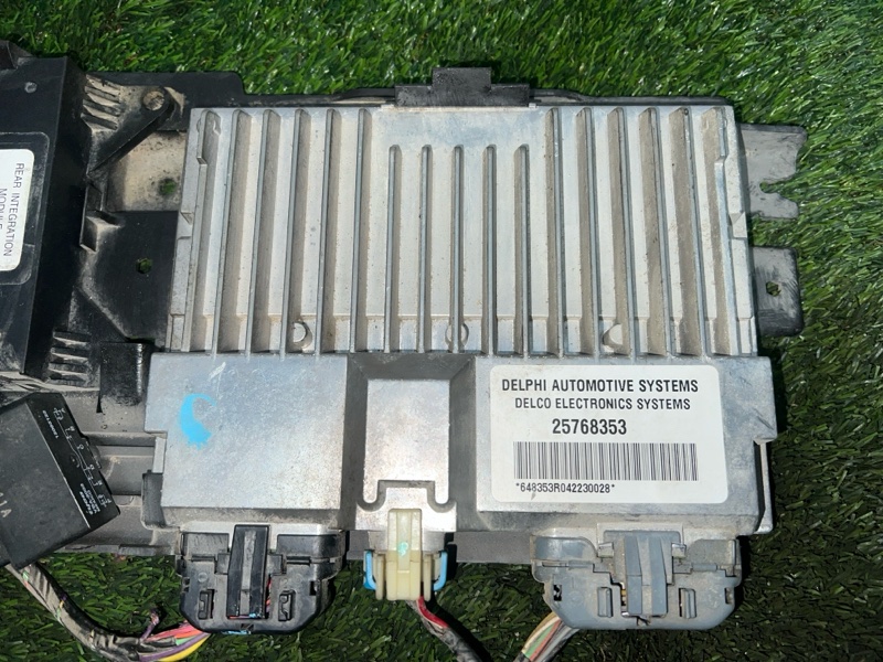 Блок управления подвеской, 2000 рублей, Пешки