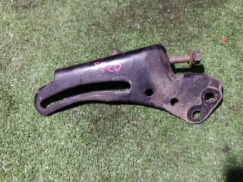 Кронштейн генератора, 1000 рублей, Пешки