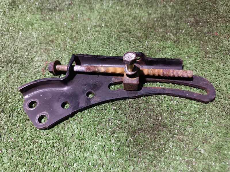 Кронштейн генератора, 1000 рублей, Пешки