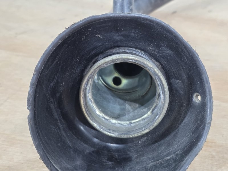 Горловина топливного бака, 4000 рублей, Пешки