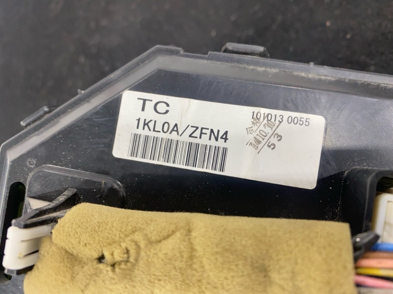 Панель приборов, 2000 рублей, Пешки