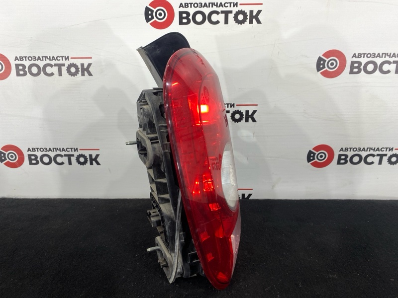 Стоп-сигнал, 2500 рублей, Пешки