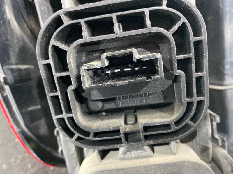 Стоп-сигнал, 2500 рублей, Пешки