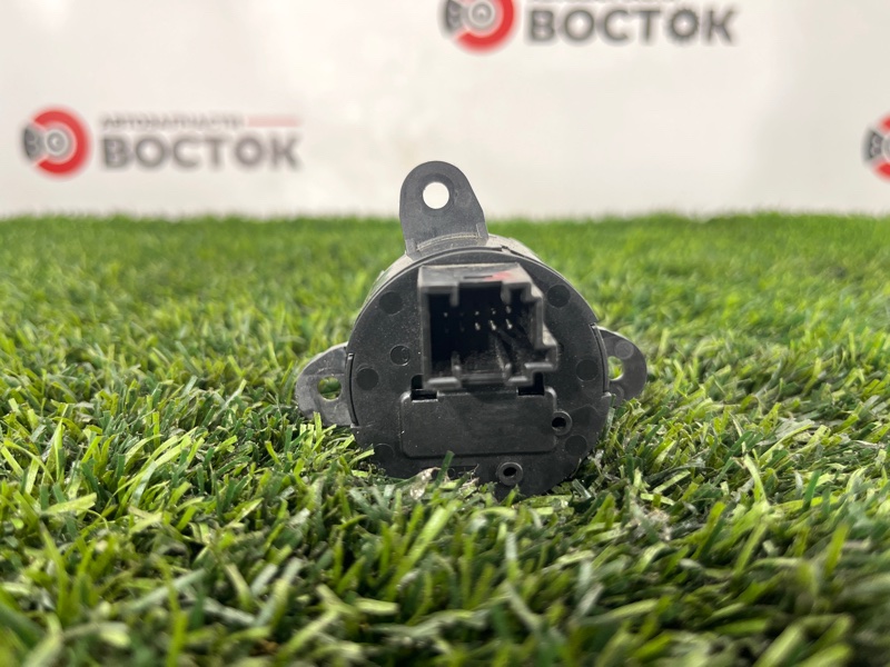 Кнопка старт-стоп, 5000 рублей, Пешки