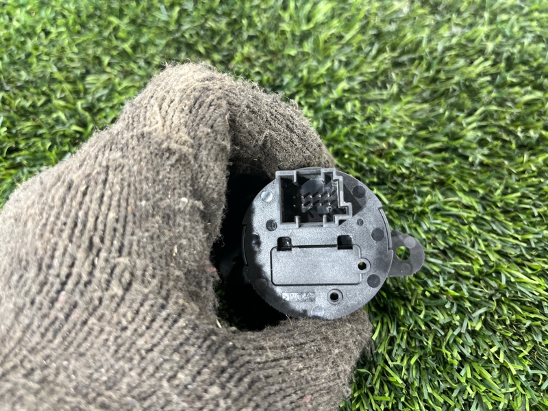 Кнопка старт-стоп, 5000 рублей, Пешки