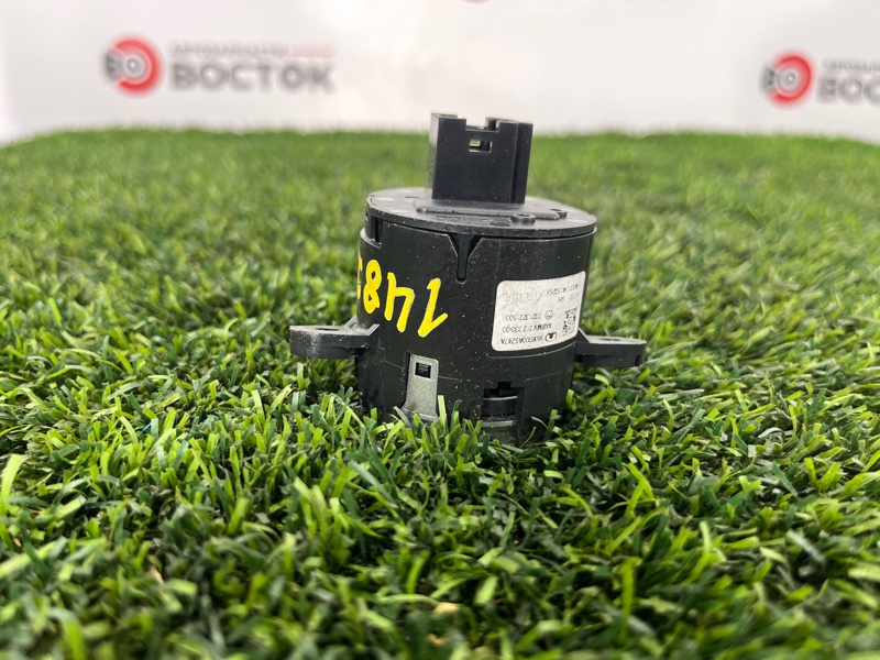 Кнопка старт-стоп, 5000 рублей, Пешки