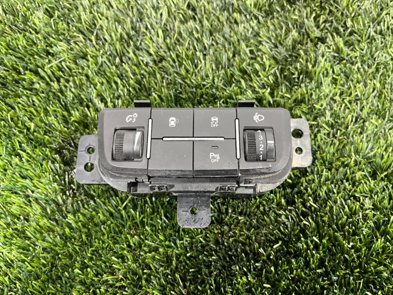 Кнопка, 4000 рублей, Пешки