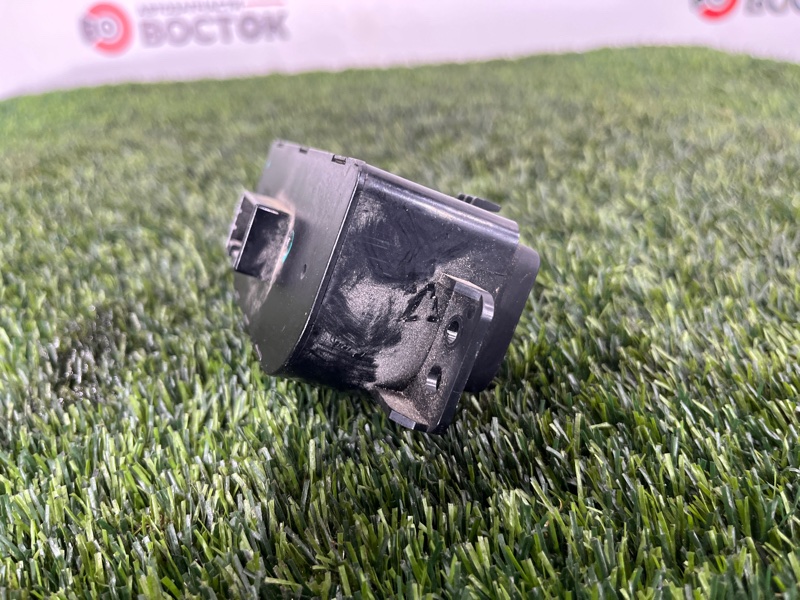 Кнопка, 4000 рублей, Пешки